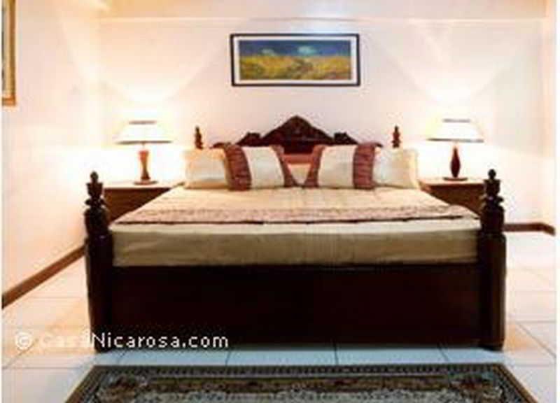 Casa Nicarosa Hotel And Residences Manila Exterior foto